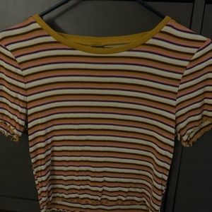 Bright and colorful shirt with ruffle sleeves 🧡💜